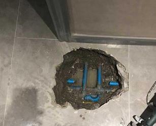 积石山阳台漏水维修公司分享下暖气管道漏水的原因有哪些